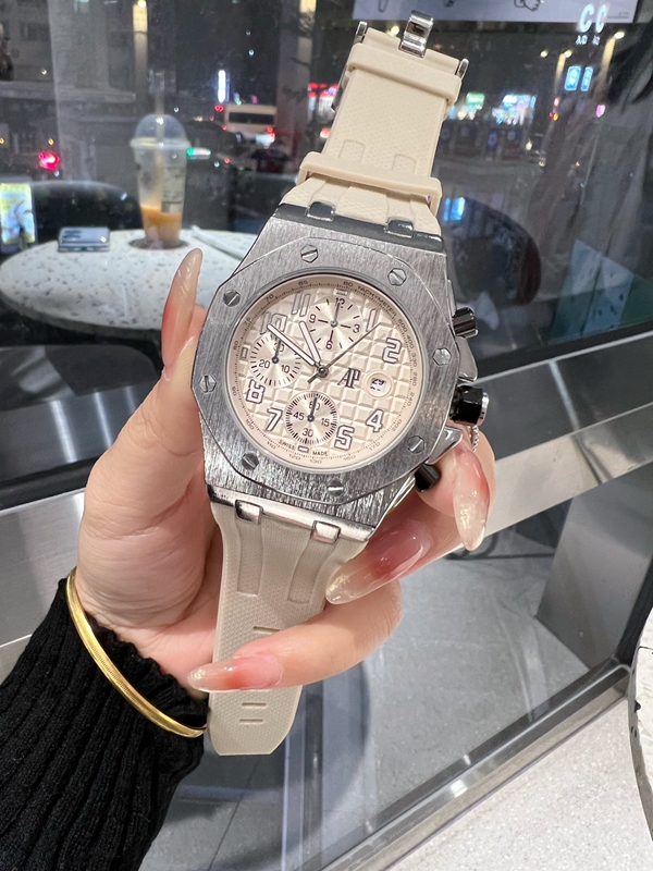 ブランド時計着用イメージ